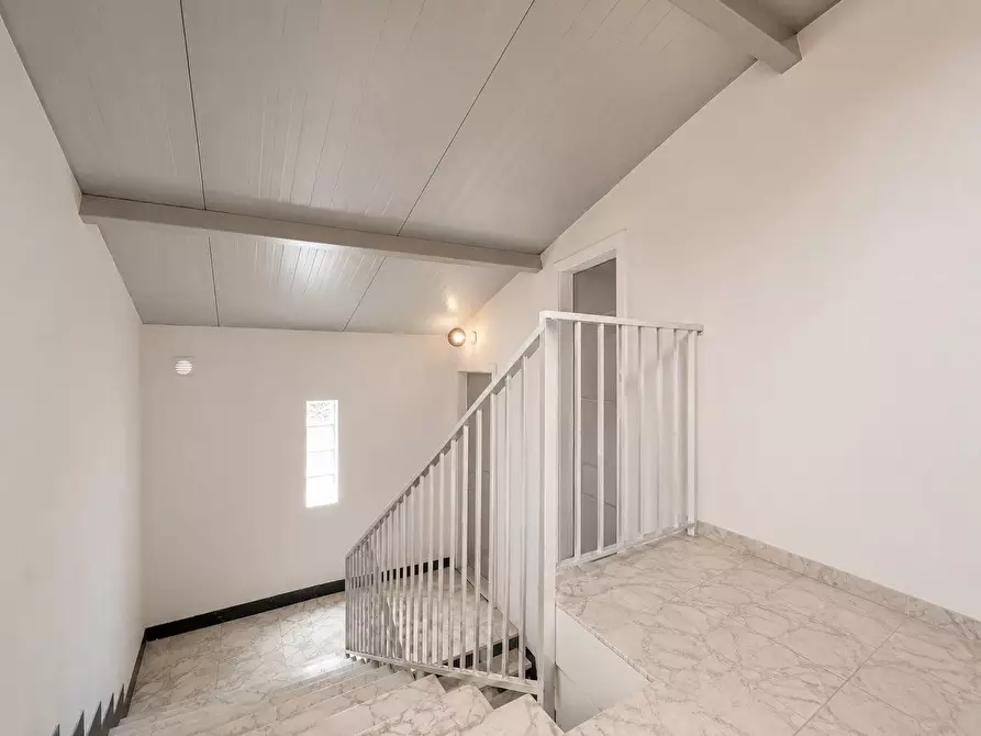 Immagine 28 di Villa in vendita  in Traversa via Trapani 45 a Catanzaro