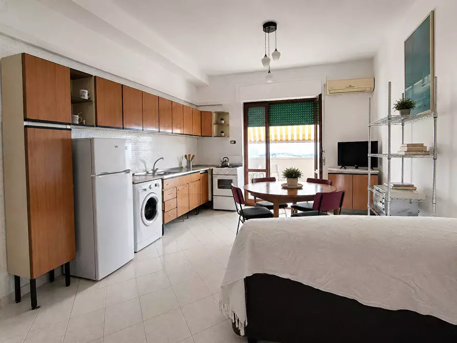 Immagine 4 di Appartamento in affitto  in via Vasco De Gama 8 a Catanzaro
