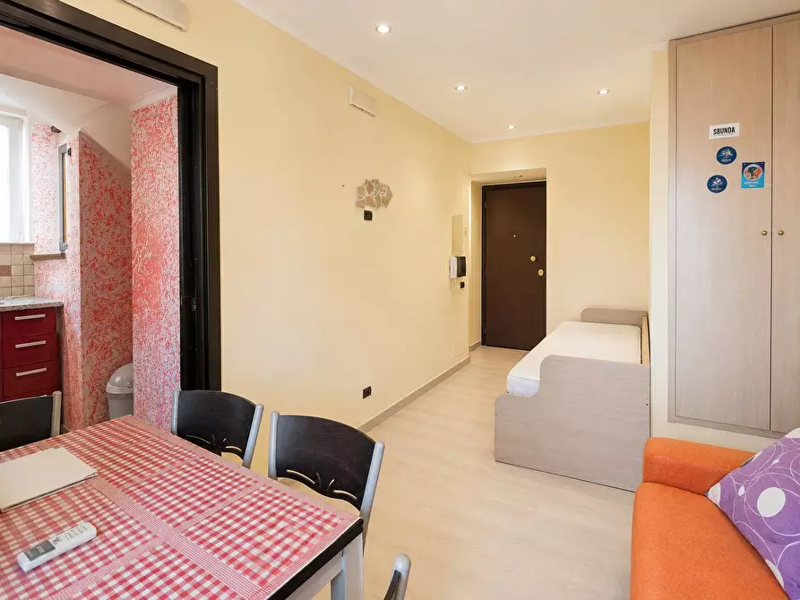 Immagine 10 di Casa semindipendente in vendita  in via Maddalena a Catanzaro