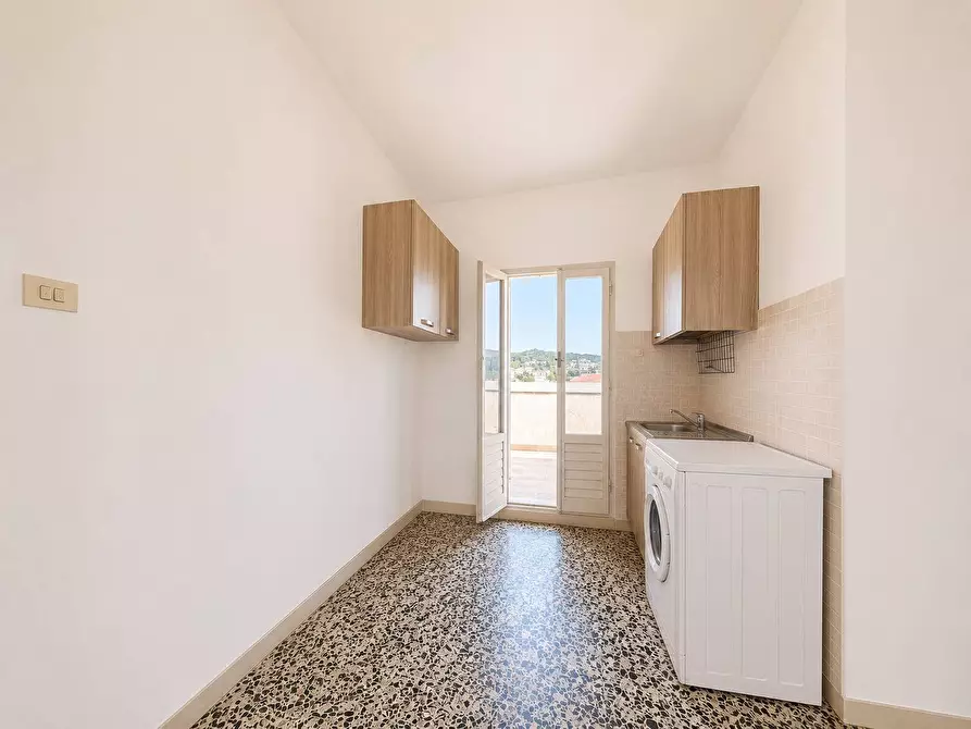 Immagine 3 di Attico in affitto  in via Lungomare Stefano Pugliese 300 a Catanzaro