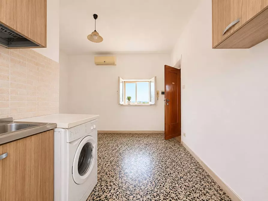Immagine 4 di Attico in affitto  in via Lungomare Stefano Pugliese 300 a Catanzaro