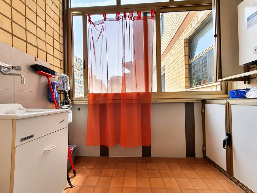Immagine 2 di Appartamento in affitto  in Viale Crotone 23 a Catanzaro