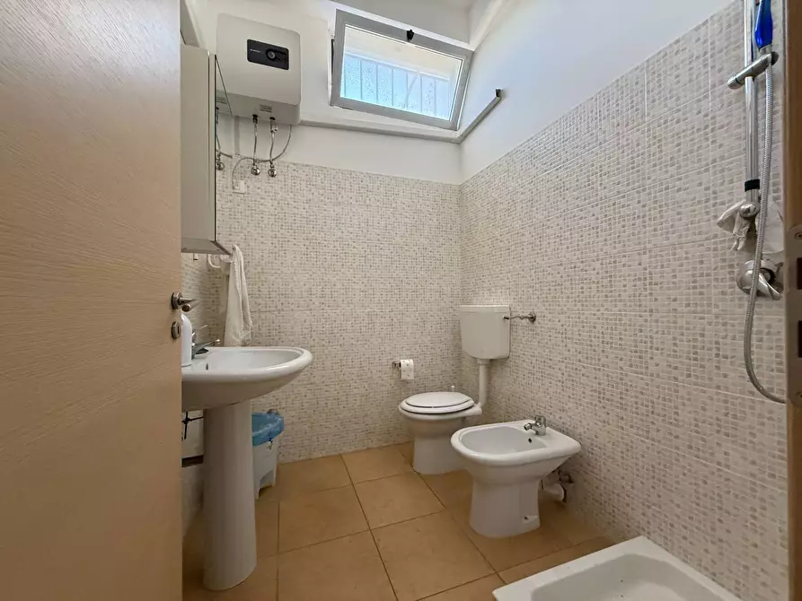 Immagine 8 di Ufficio in affitto  in via Milazzo a Catanzaro