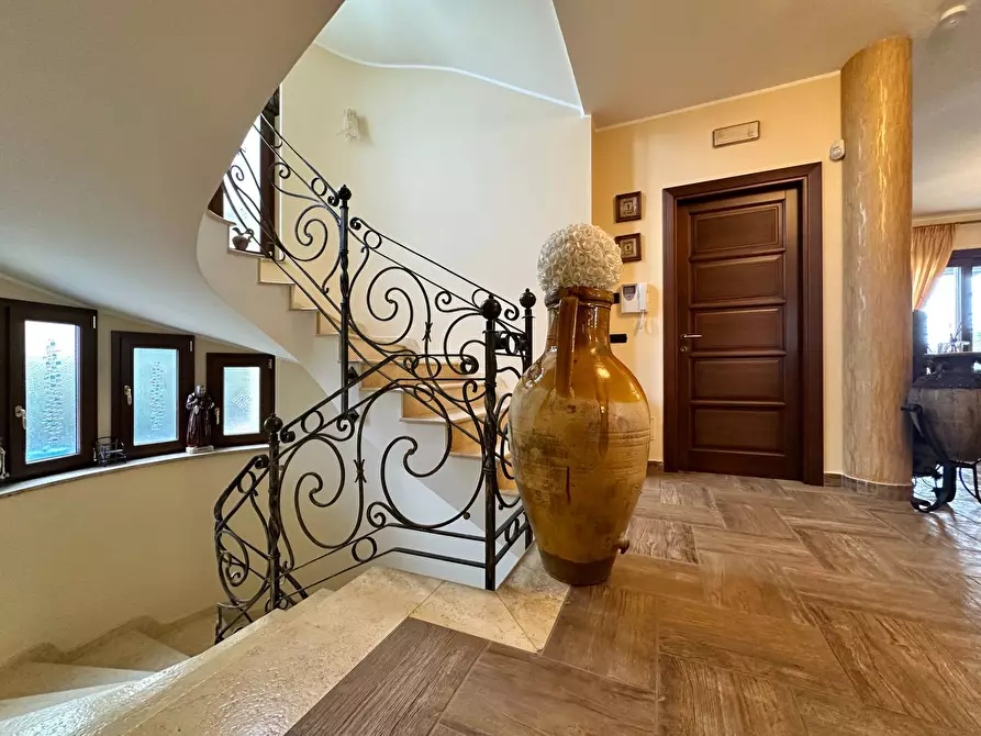 Immagine 10 di Villa in vendita  in Via Filippo Turati 27 a Catanzaro