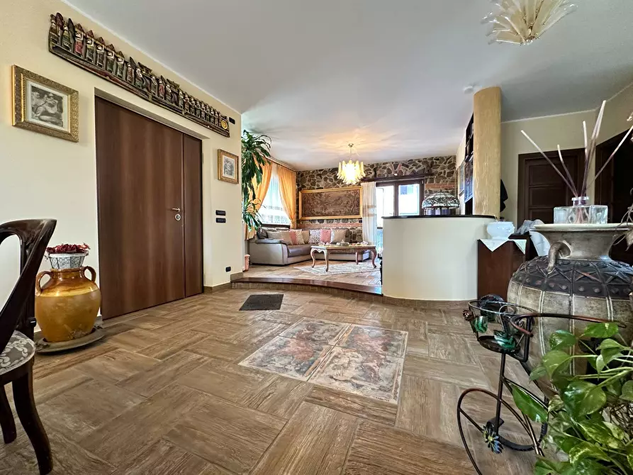 Immagine 3 di Villa in vendita  in Via Filippo Turati 27 a Catanzaro