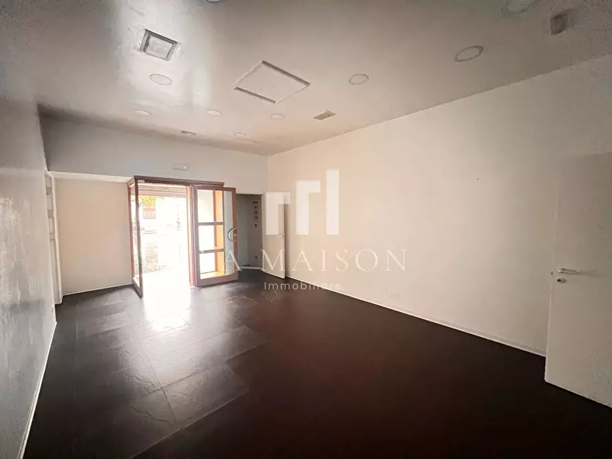 Immagine 6 di Locale commerciale in affitto  in Corso Vittorio Emanuele II 75 a Campobasso