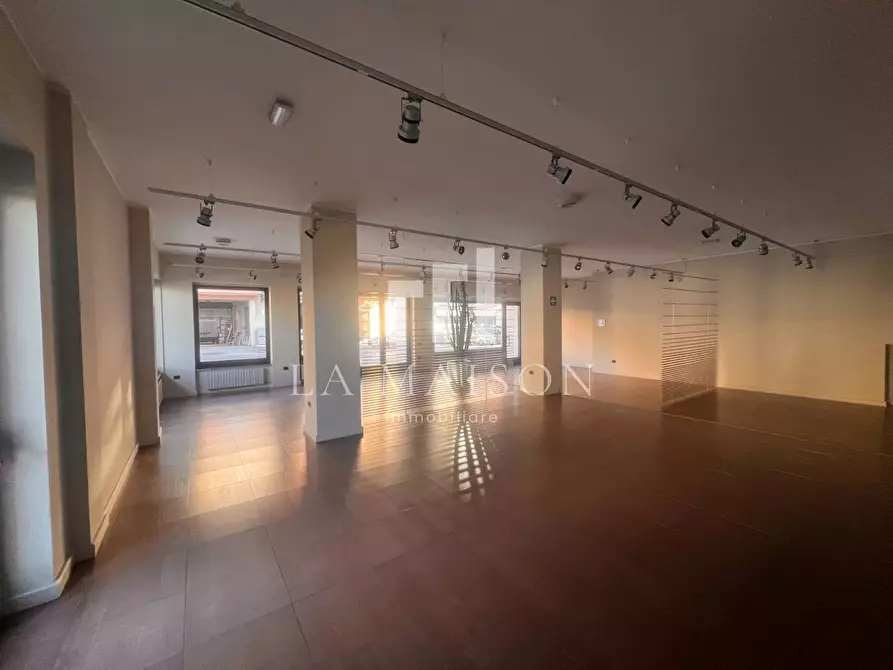 Immagine 12 di Locale commerciale in affitto  in Via IV Novembre 22 a Campobasso