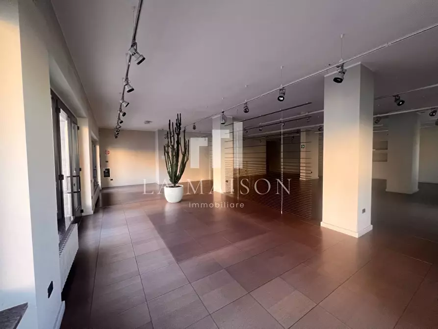 Immagine 8 di Locale commerciale in affitto  in Via IV Novembre 22 a Campobasso