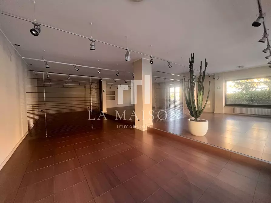 Immagine 7 di Locale commerciale in affitto  in Via IV Novembre 22 a Campobasso