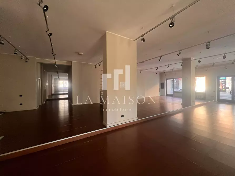 Immagine 9 di Locale commerciale in affitto  in Via IV Novembre 22 a Campobasso