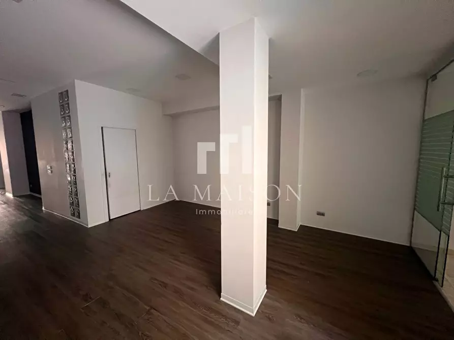 Immagine 9 di Locale commerciale in affitto  in Via Veneto 40 a Campobasso