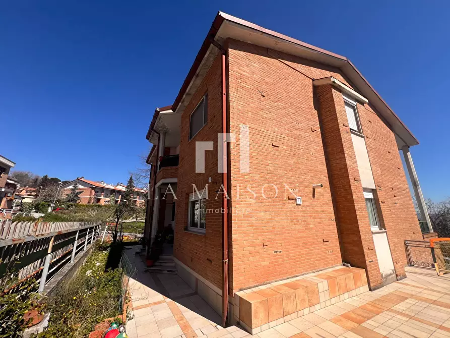 Immagine 15 di Villa in vendita  in Viale Mimosa 2 a Busso