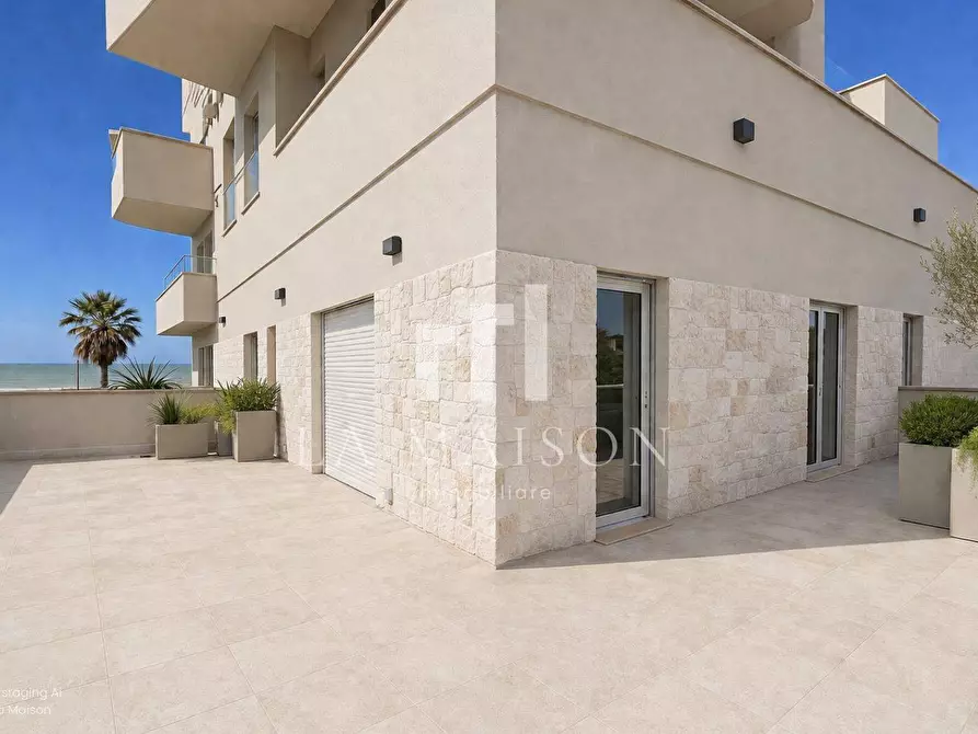 Immagine 2 di Appartamento in vendita  in Lungomare nord a Termoli