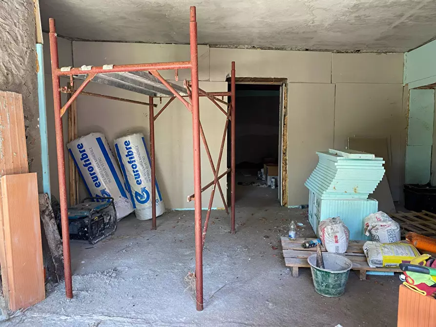Immagine 12 di Rustico / casale in vendita  in VIA MONTE ROSA 12 a Mornago