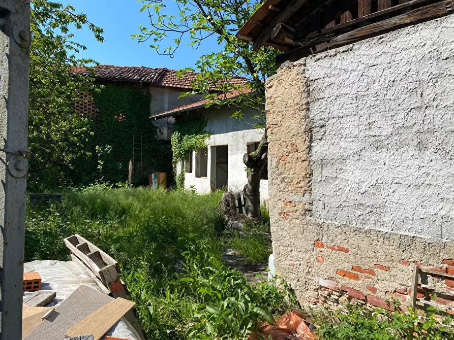 Immagine 19 di Rustico / casale in vendita  in VIA MONTE ROSA 12 a Mornago