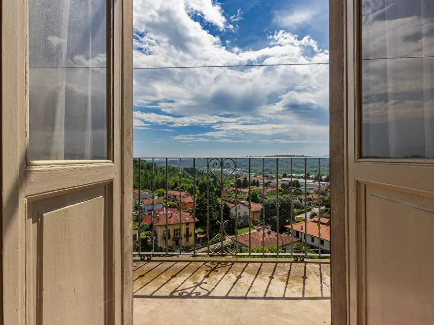 Immagine 6 di Villa in vendita  in via Trieste 40 a Gemonio