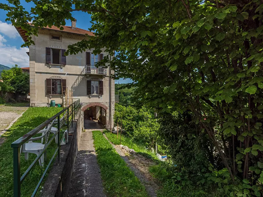 Immagine 28 di Villa in vendita  in via Trieste 40 a Gemonio
