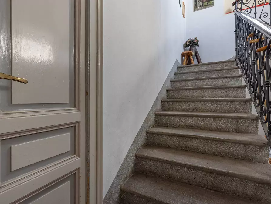 Immagine 17 di Villa in vendita  in via Trieste 40 a Gemonio