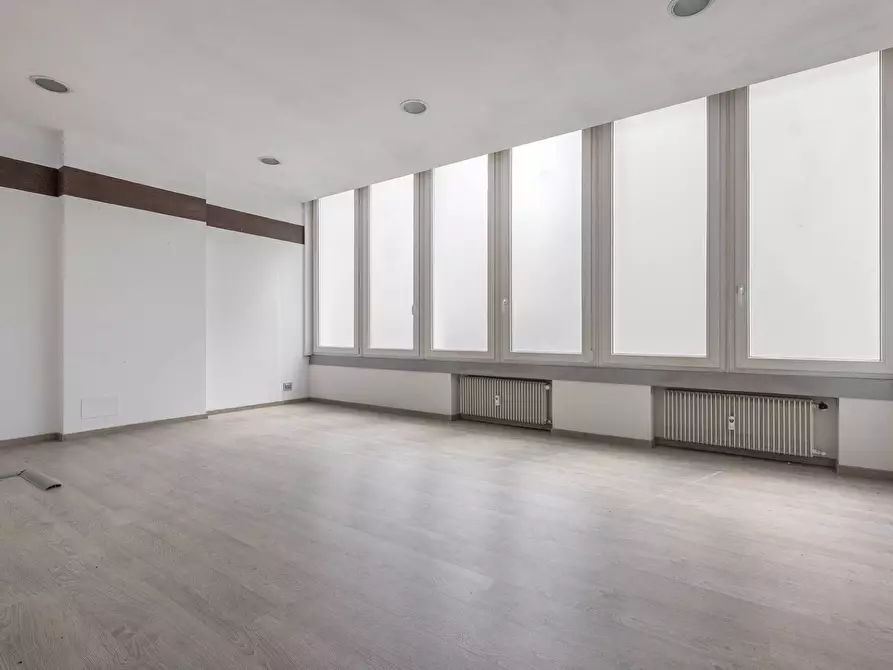 Immagine 6 di Ufficio in vendita  in VIA PURICELLI 1 a Gallarate