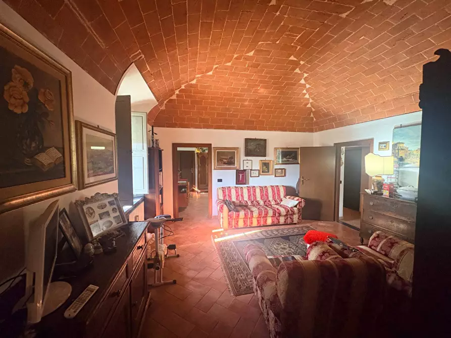 Immagine 10 di Appartamento in vendita  a Terricciola