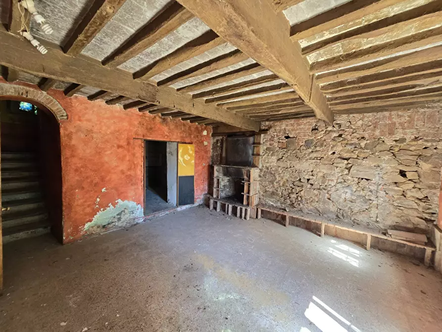 Immagine 8 di Rustico / casale in vendita  in Via santa lucia a Calci