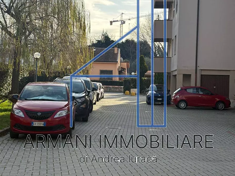 Immagine 3 di Box auto   a Pisa