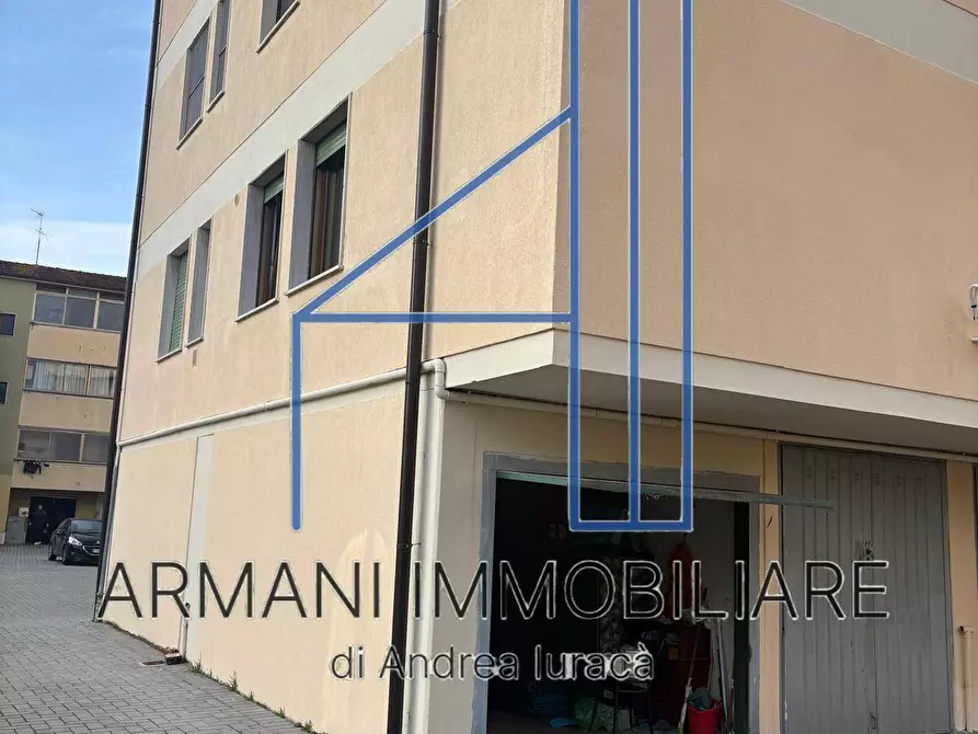 Immagine 5 di Box auto   a Pisa