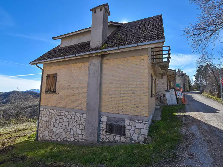 Immagine 4 di Rustico / casale in vendita  in Frazione Ferrà a Montemonaco