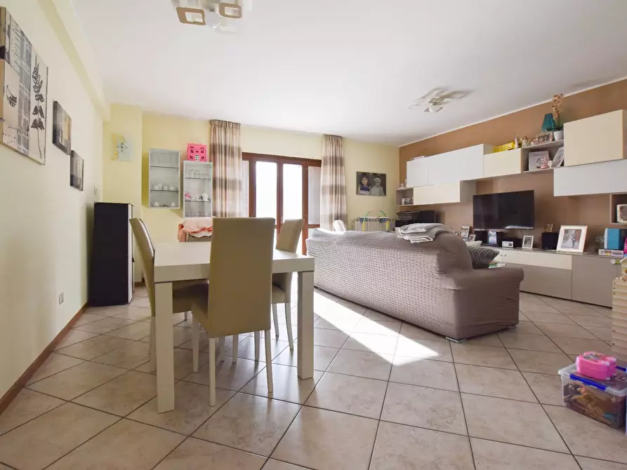 Immagine 11 di Villa in vendita  in Viale Europa a Santa Vittoria In Matenano