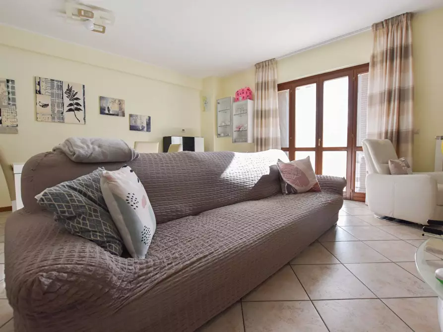 Immagine 16 di Villa in vendita  in Viale Europa a Santa Vittoria In Matenano