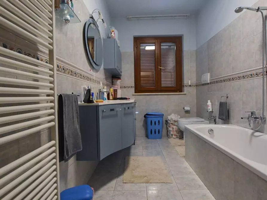 Immagine 25 di Villa in vendita  in Viale Europa a Santa Vittoria In Matenano