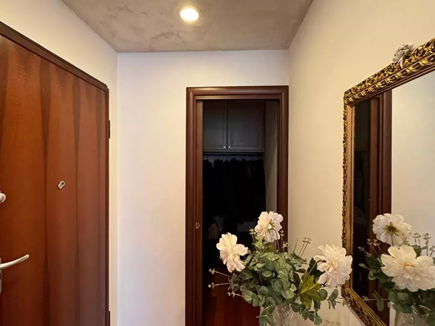 Immagine 2 di Appartamento in vendita  a Amandola