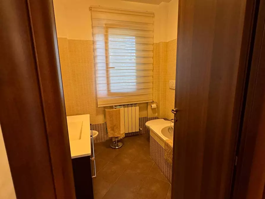 Immagine 11 di Appartamento in vendita  a Amandola