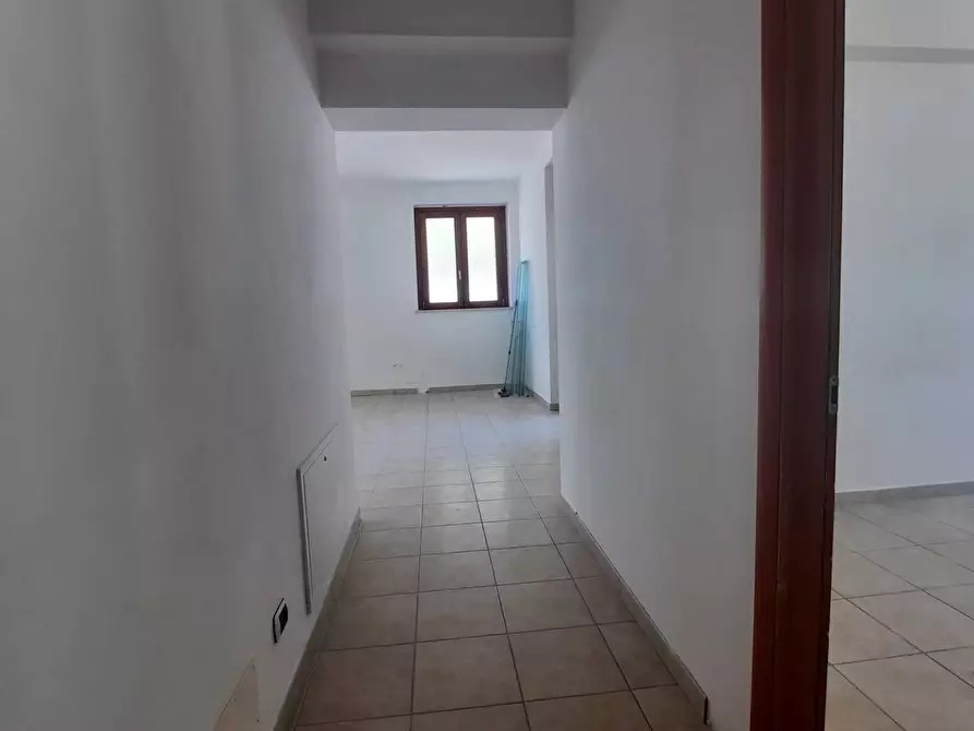 Immagine 10 di Locale commerciale   in via Leonardo Da Vinci 45 a Altidona