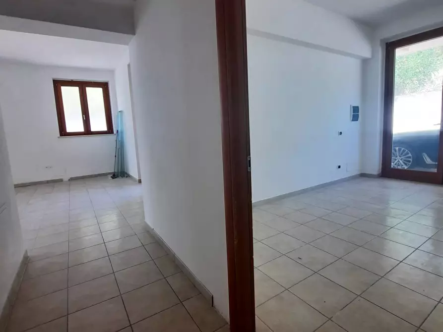 Immagine 11 di Locale commerciale   in via Leonardo Da Vinci 45 a Altidona