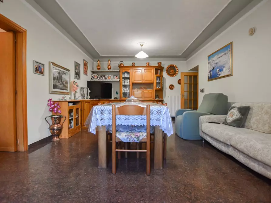 Immagine 1 di Casa indipendente in vendita  in Casacagnano a Roccafluvione