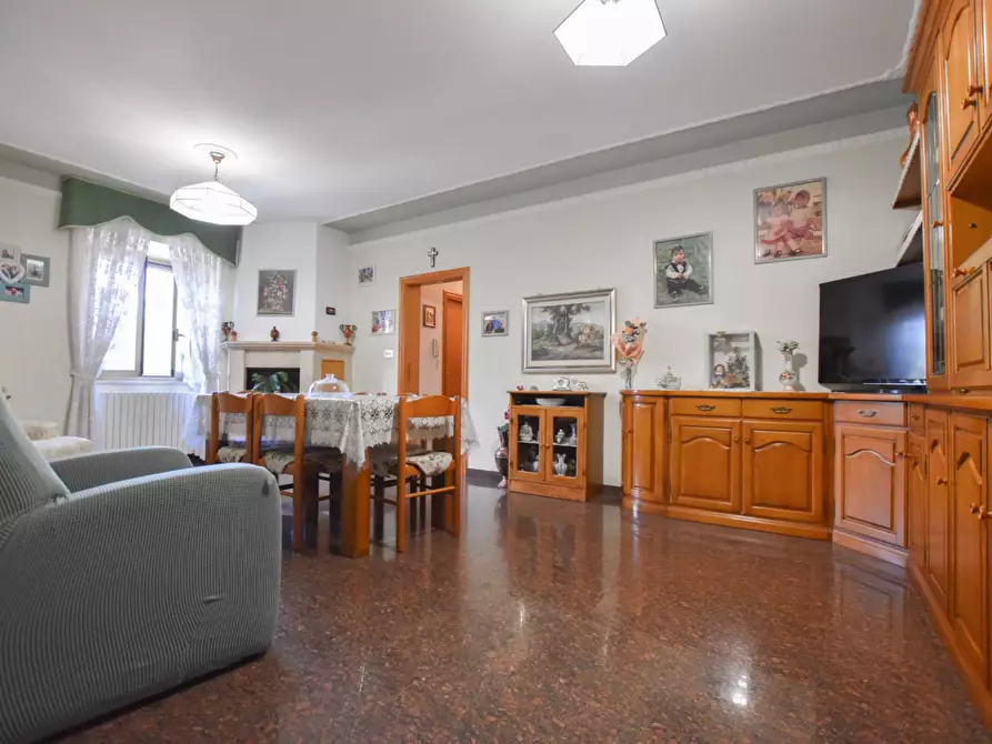 Immagine 4 di Casa indipendente in vendita  in Casacagnano a Roccafluvione