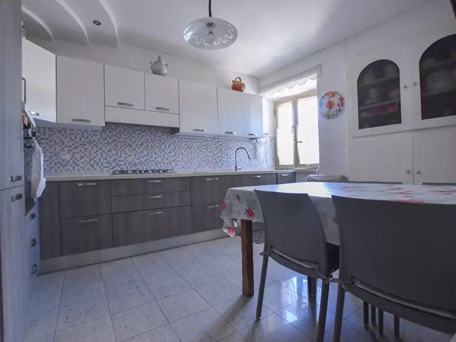 Immagine 5 di Casa indipendente in vendita  in Casacagnano a Roccafluvione