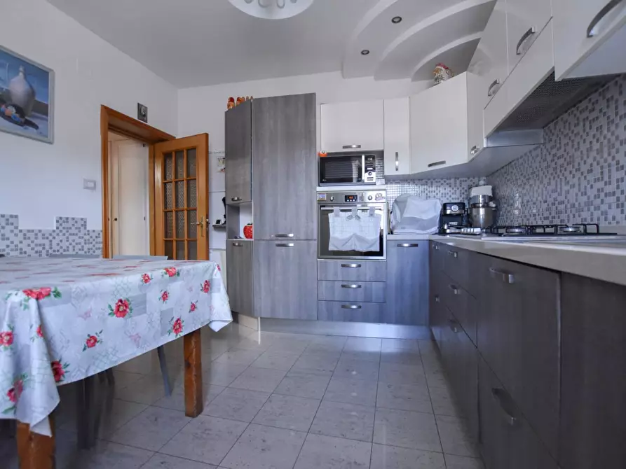 Immagine 6 di Casa indipendente in vendita  in Casacagnano a Roccafluvione