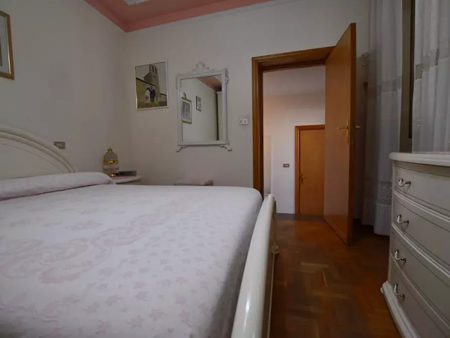 Immagine 20 di Casa indipendente in vendita  in Casacagnano a Roccafluvione