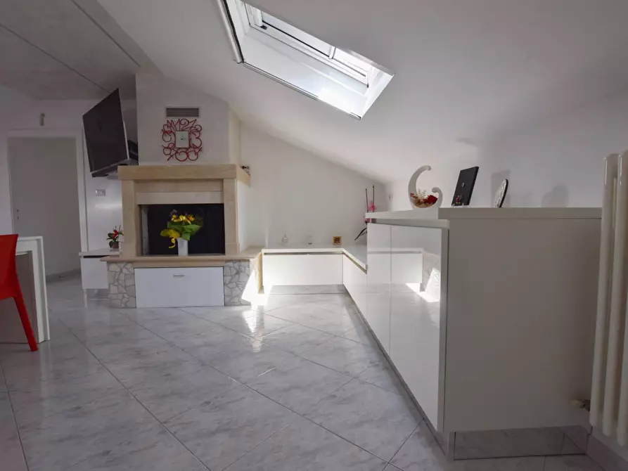 Immagine 22 di Casa indipendente in vendita  in Casacagnano a Roccafluvione