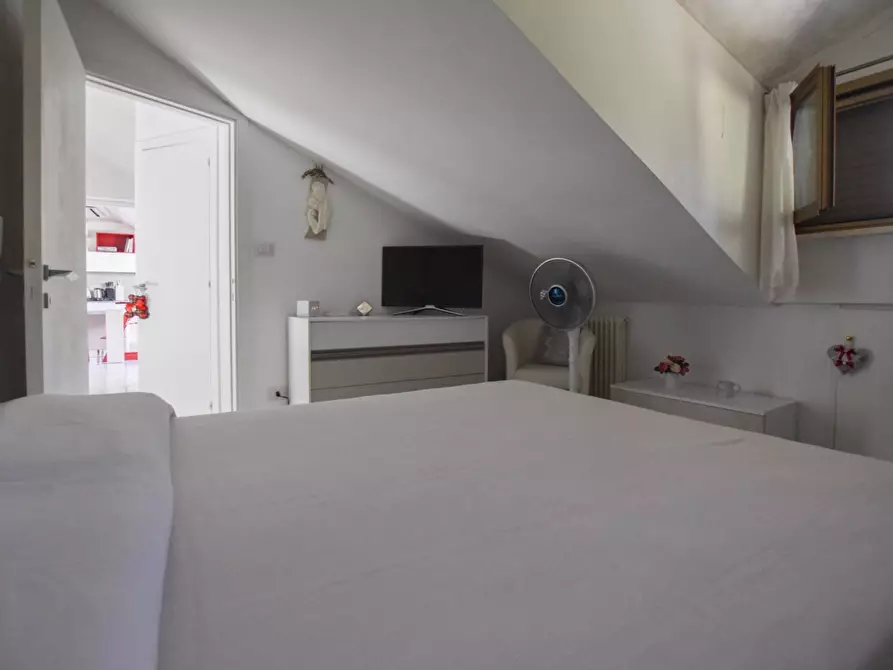 Immagine 28 di Casa indipendente in vendita  in Casacagnano a Roccafluvione