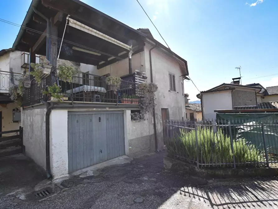 Immagine 37 di Casa indipendente in vendita  in Casacagnano a Roccafluvione