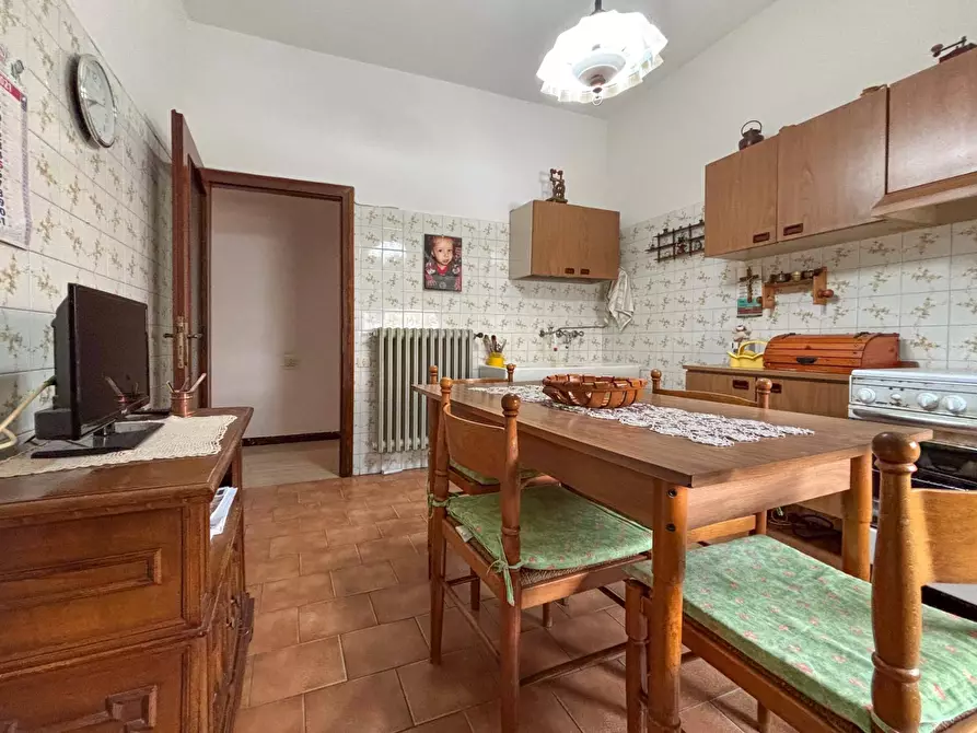 Immagine 6 di Appartamento in vendita  in Piazza IV Novembre a Comunanza