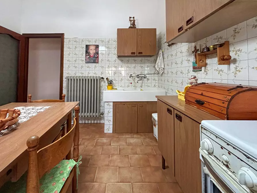 Immagine 7 di Appartamento in vendita  in Piazza IV Novembre a Comunanza