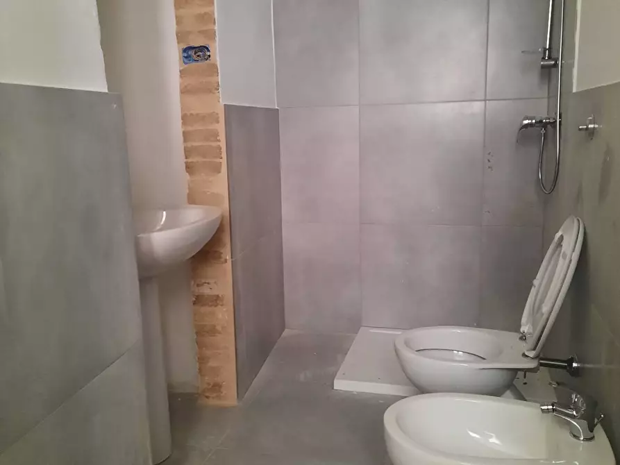 Immagine 7 di Appartamento in affitto  a Carassai