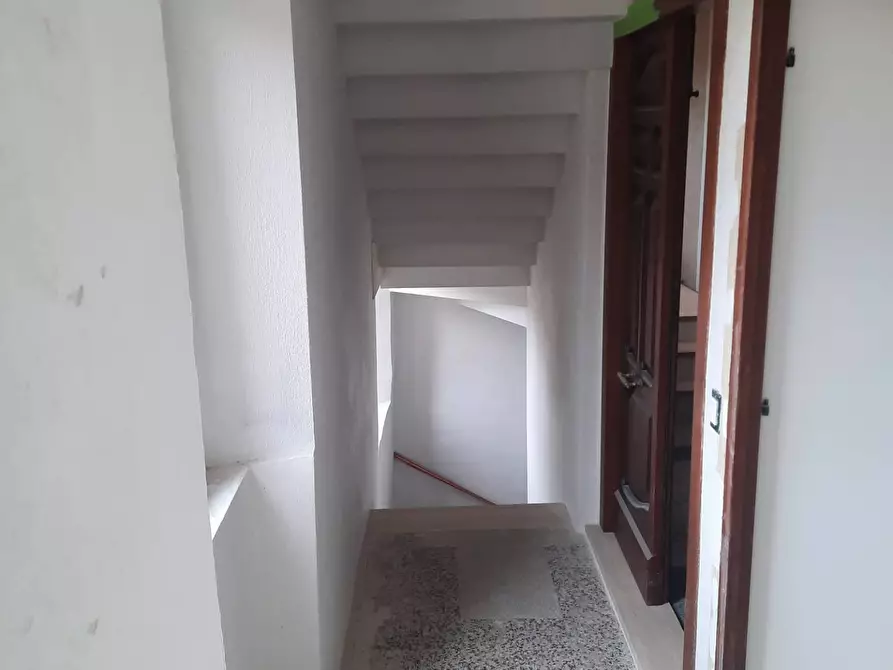 Immagine 8 di Appartamento in affitto  a Carassai