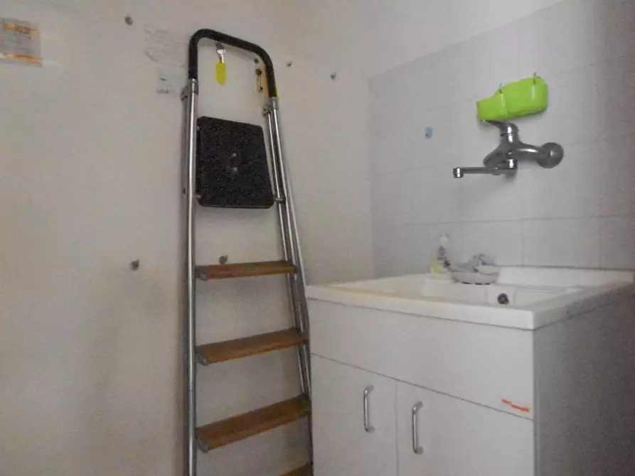 Immagine 16 di Appartamento in vendita  in Via Zoccolanti 3 a Amandola