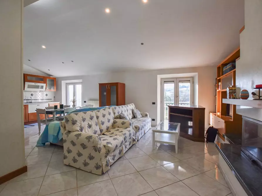 Immagine 5 di Appartamento in vendita  in Contrada Monte Radaldo 61 a Santa Vittoria In Matenano