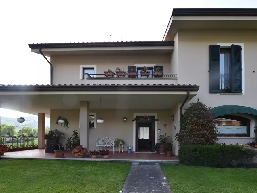 Immagine 6 di Villa in vendita  in Via Abbadia a Monterubbiano